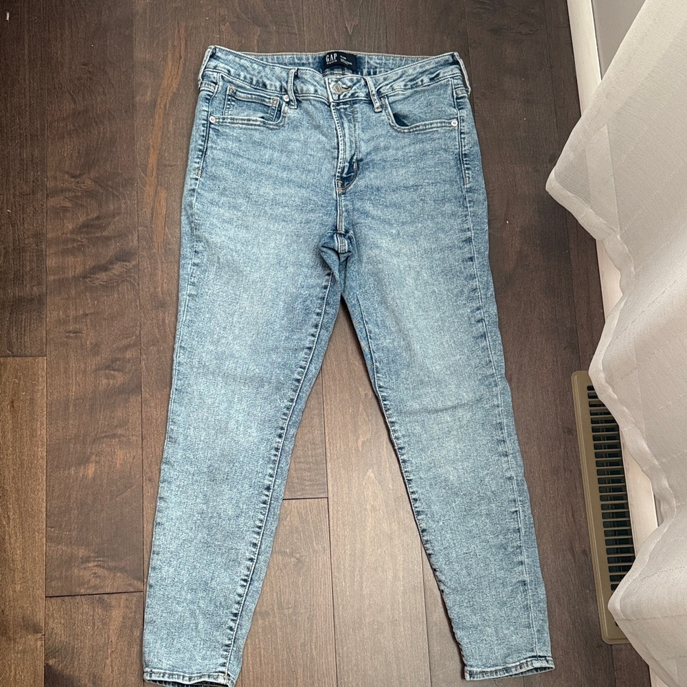 Old Navy Light Blue Skinny Jeans